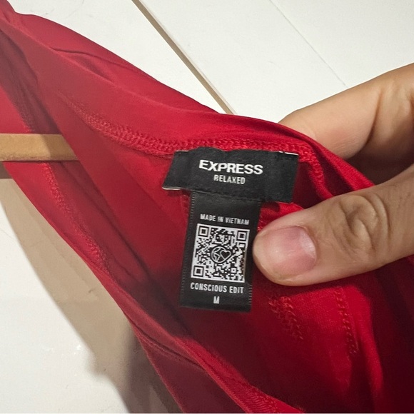 Express Short Sleeve Tee Relaxed Fit Red Women's Size Medium - Picture 5 of 5